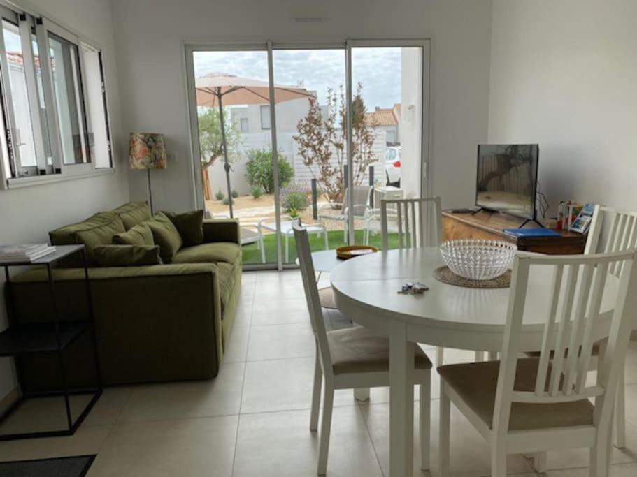 סן-ז'יל-קרואה-דה-וי Maison Neuve Zone Coulee Verte Menant A L'Ocean מראה חיצוני תמונה